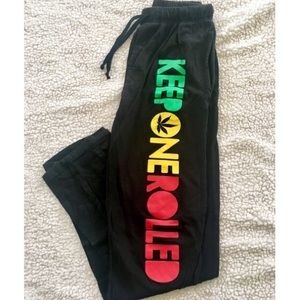 Keep One Rolled Sweatpants💚💛❤️